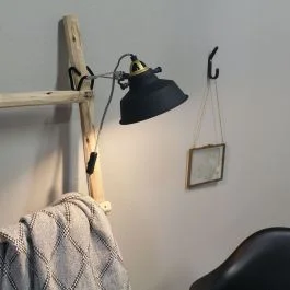 Zwarte klemlamp / wandlamp Nove 1320ZW met E27 fitting en schakelaar Łatwy zwrot