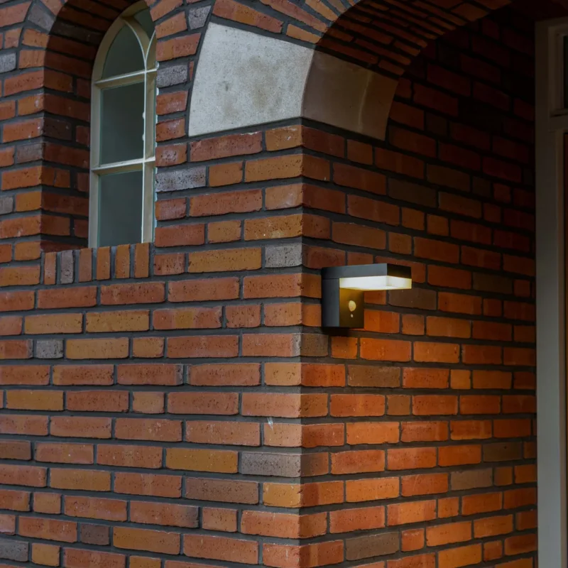 LED Solar Wandlamp 600 lumen - Warmwit 2700K - Bewegingssensor - IP44 - RVS - Vierkant - Zwart Do wyczerpania zapasów